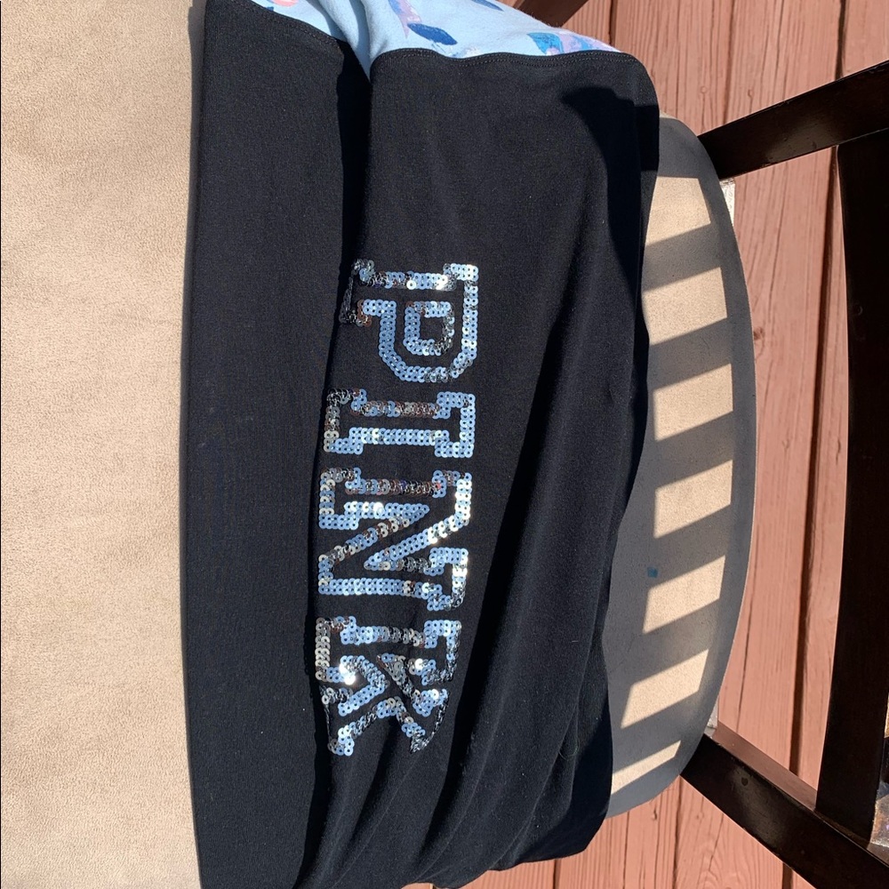 Victoria’s Secret PINK 🧘🏽‍♀️ yoga pants